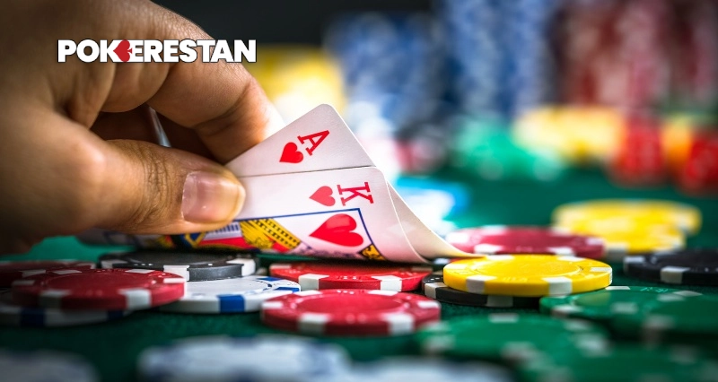 واژهنامه پوکر از A تا Z؛ از آل-این تا رویال فلاش 2 Pokerestan کارت آس و شاه روی میز پوکر, نمونهای از دستهای برنده در پوکر